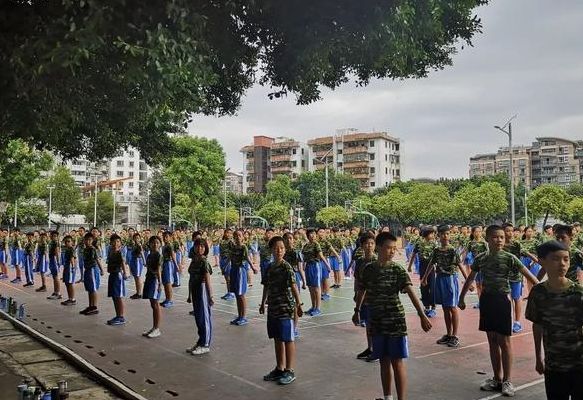 番禺区实验中学(番禺实验中学占地面积？)