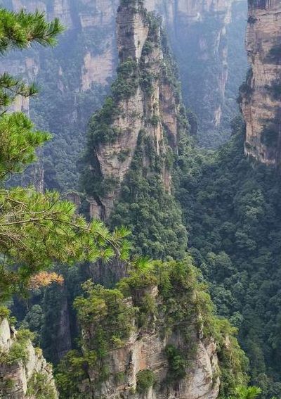 张家界地貌（张家界地貌属于什么地貌）