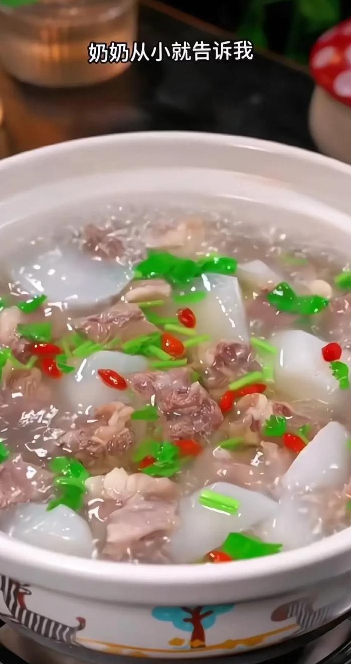 萝卜炖牛腩怎么炖（牛肉萝卜怎么炖好吃又烂）