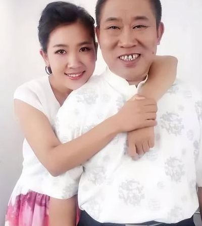 杜金就女儿遇害发声（杜金京现任丈夫照片）